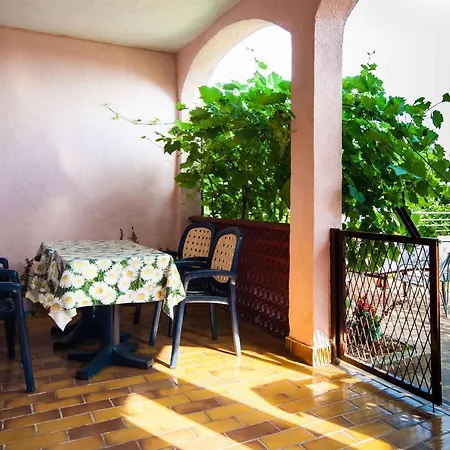 Dara Casa de hóspedes 3*